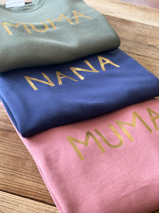 three-folded-muma-personalised-sweatshirts-green-blue-pink